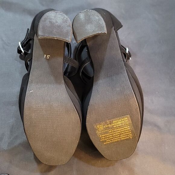 BRAND NEW TOP MODA JANE CRISS-CROS STRAP PLATFORM PUMP - Picture 12 of 16